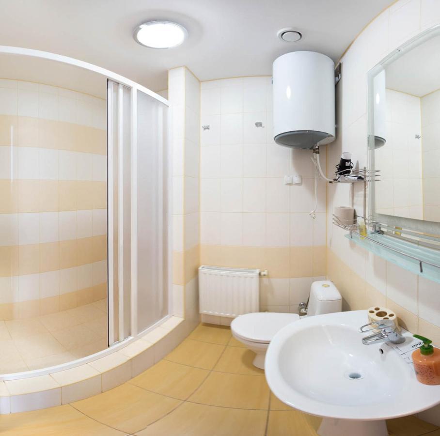 Studio In The City Center - Kravtsova Lane 13B-6 Kharkiv Extérieur photo