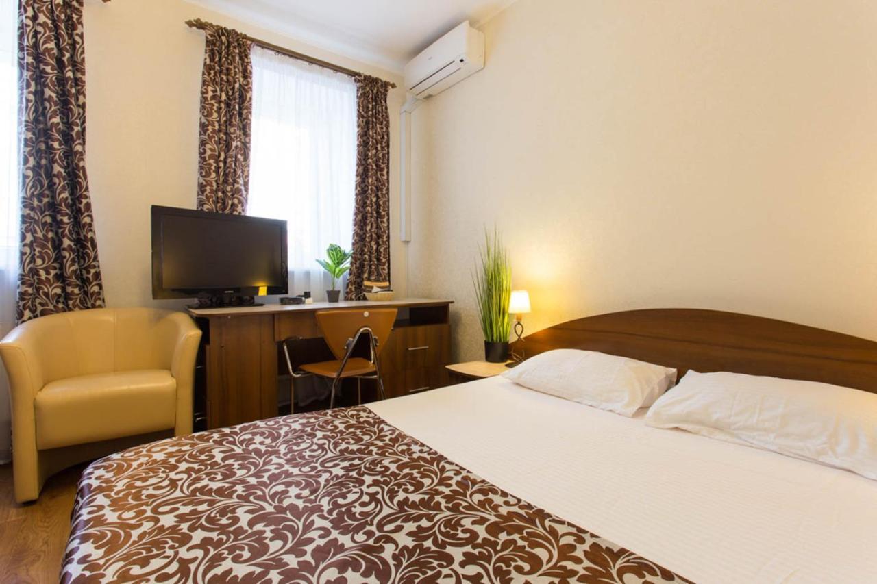 Studio In The City Center - Kravtsova Lane 13B-6 Kharkiv Extérieur photo